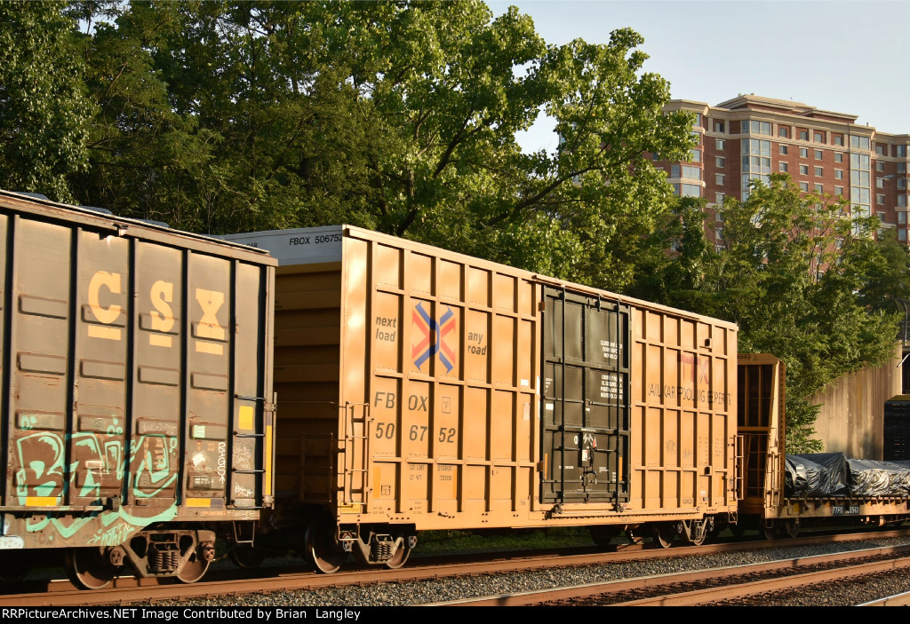 506752